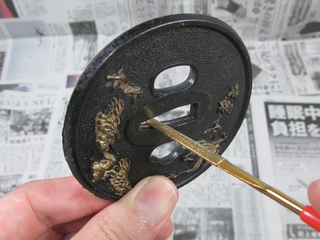 竹光カスタム・柄糸の巻き直し編／道具・薬練（くすね）・経木を使った金具調整等・・・
